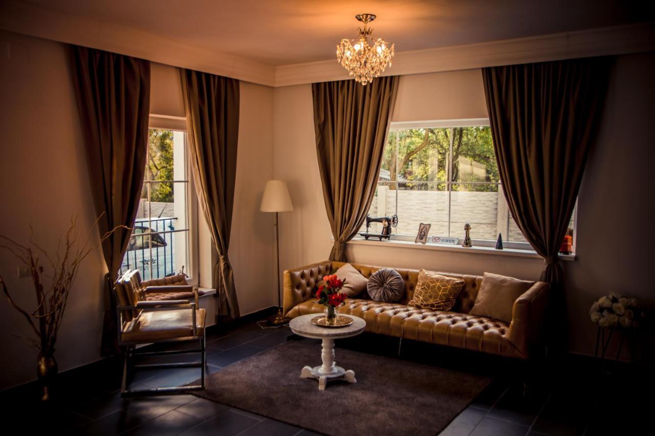 Green Hill Villa Кэлимэнешти Экстерьер фото