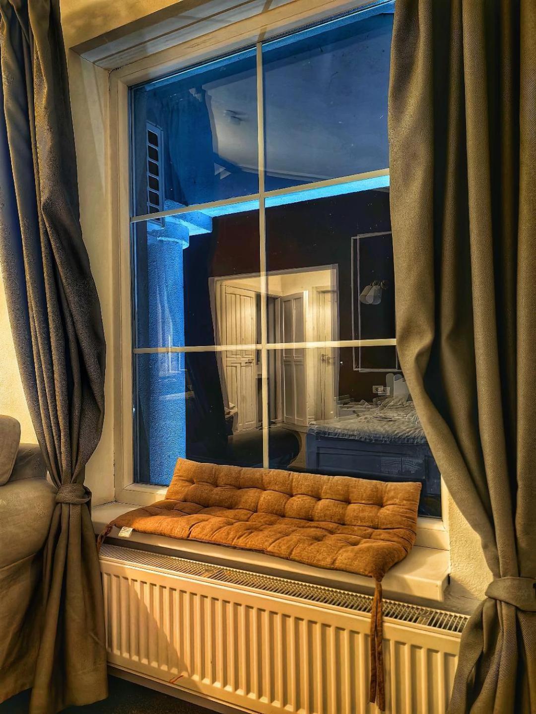 Green Hill Villa Кэлимэнешти Экстерьер фото